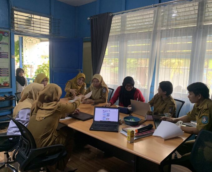 Refleksi dan Kolaborasi Guru dalam Mengembangkan Program SERASI 62